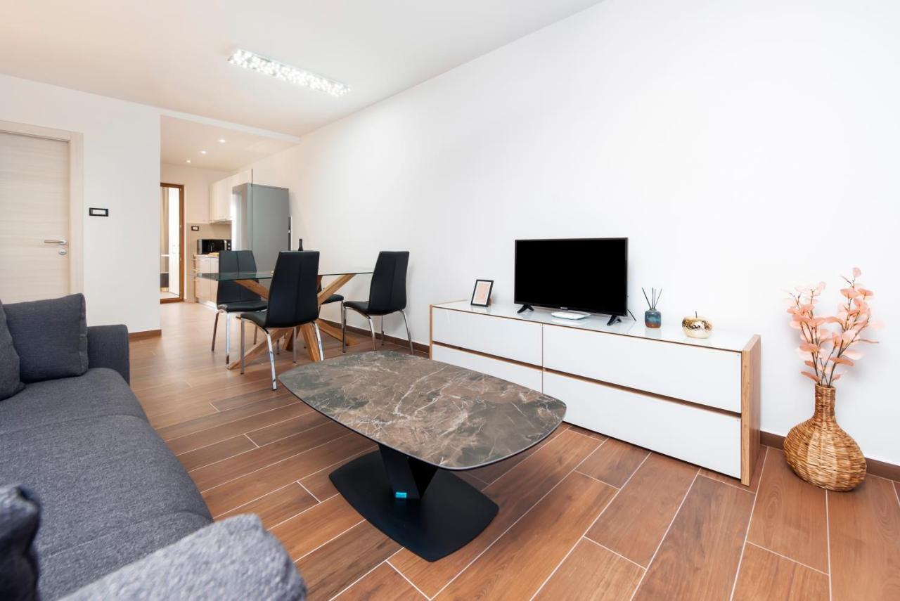 Apartments Sanja-New Renovated Rovinj Kültér fotó